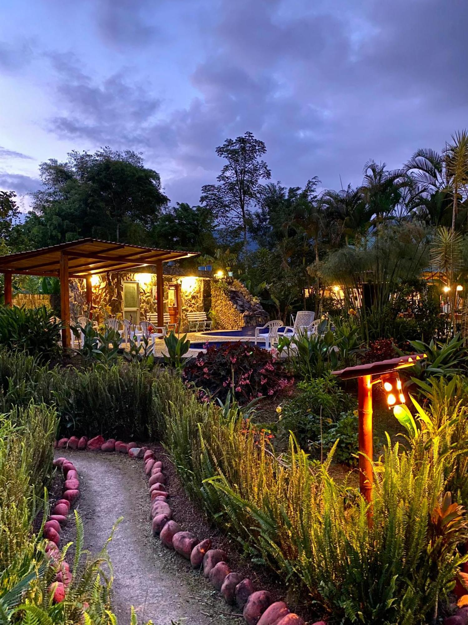 Hosteria Arasari Mindo Bagian luar foto