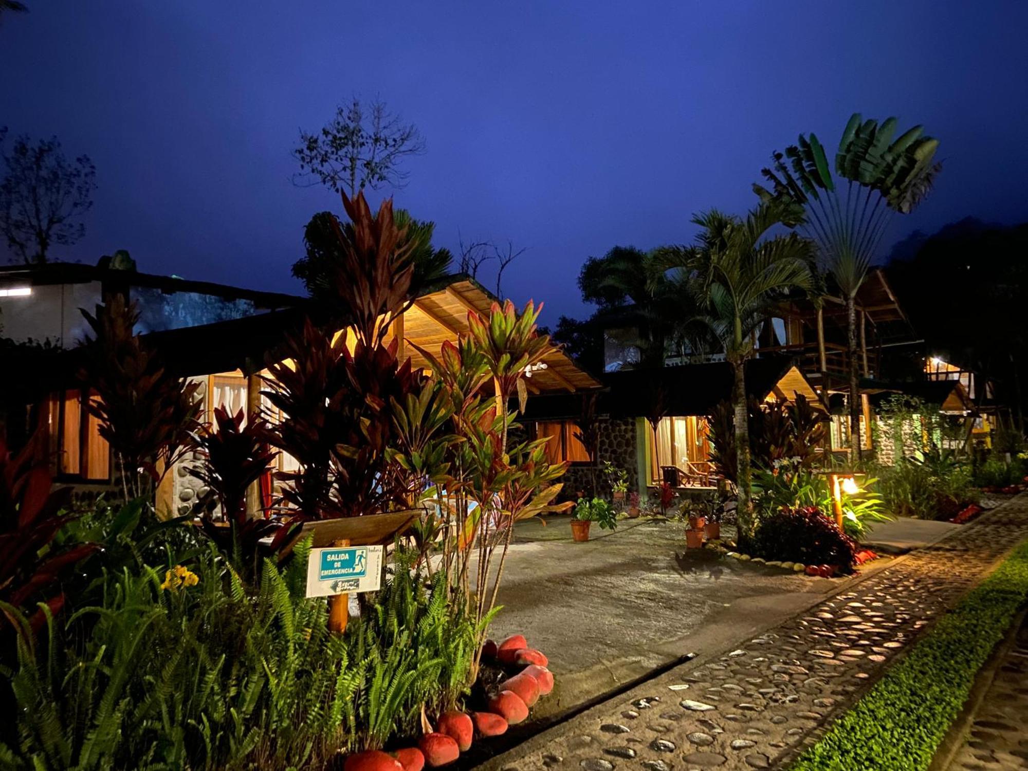 Hosteria Arasari Mindo Bagian luar foto