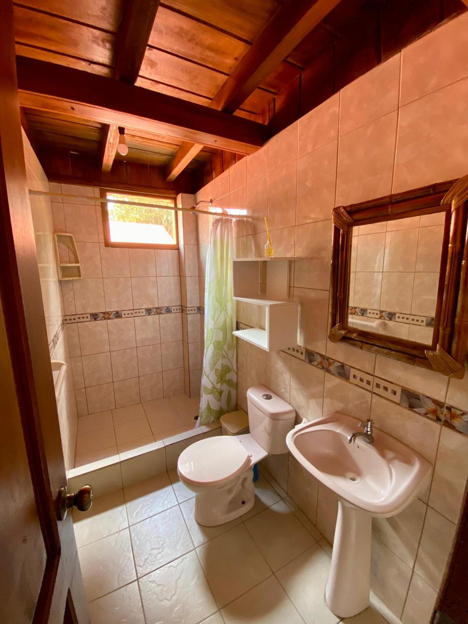 Hosteria Arasari Mindo Bagian luar foto