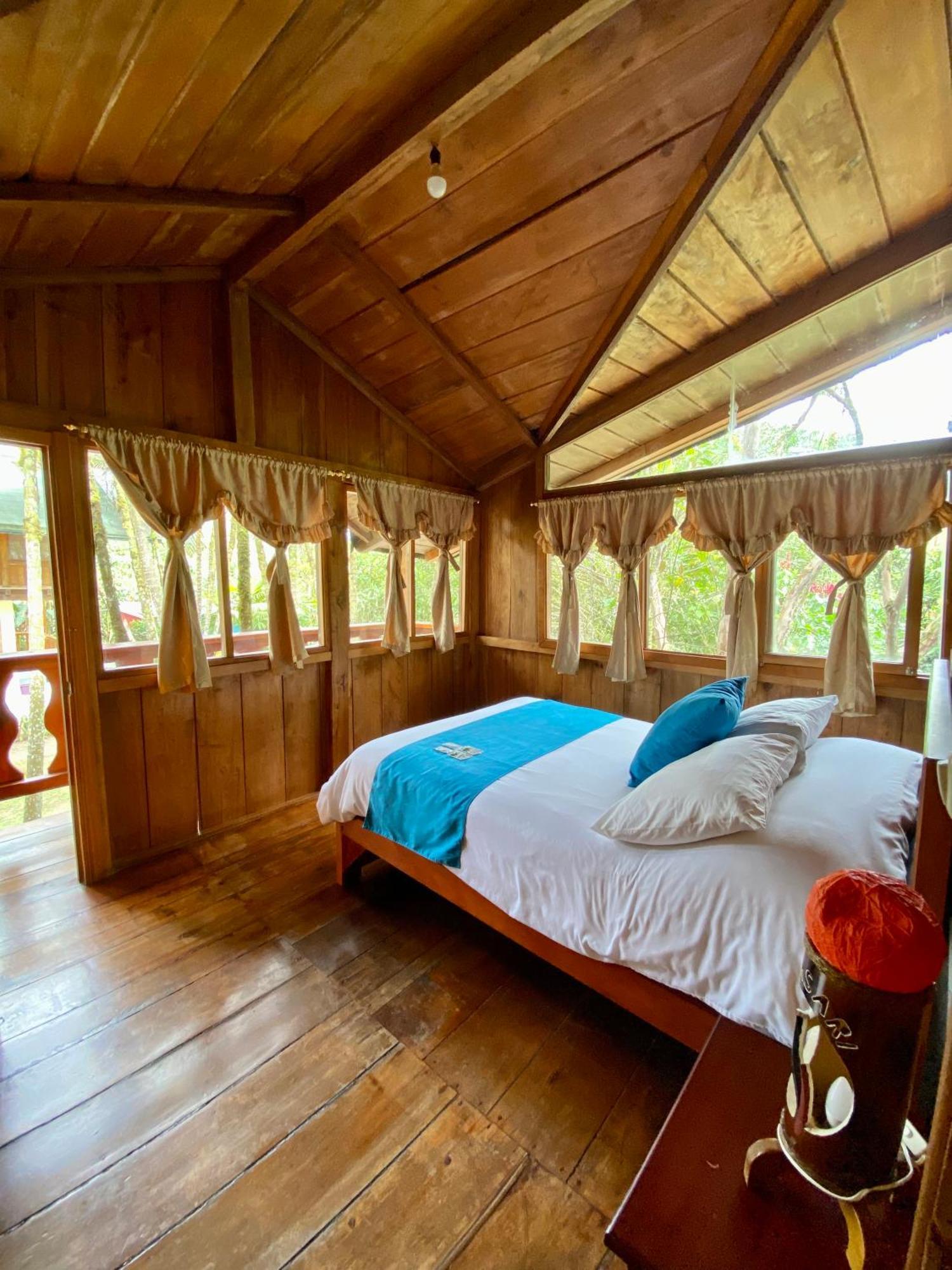 Hosteria Arasari Mindo Bagian luar foto