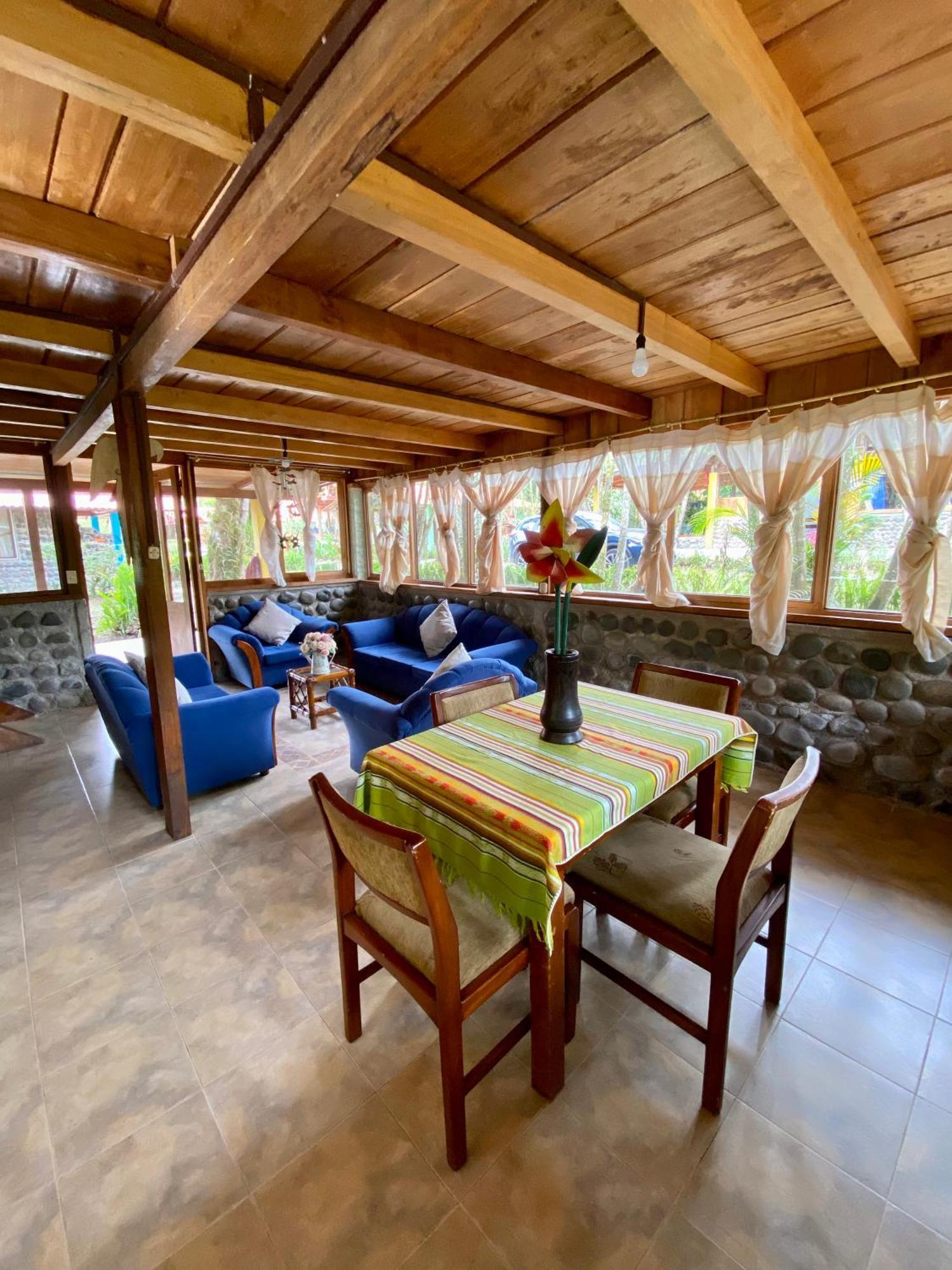 Hosteria Arasari Mindo Bagian luar foto